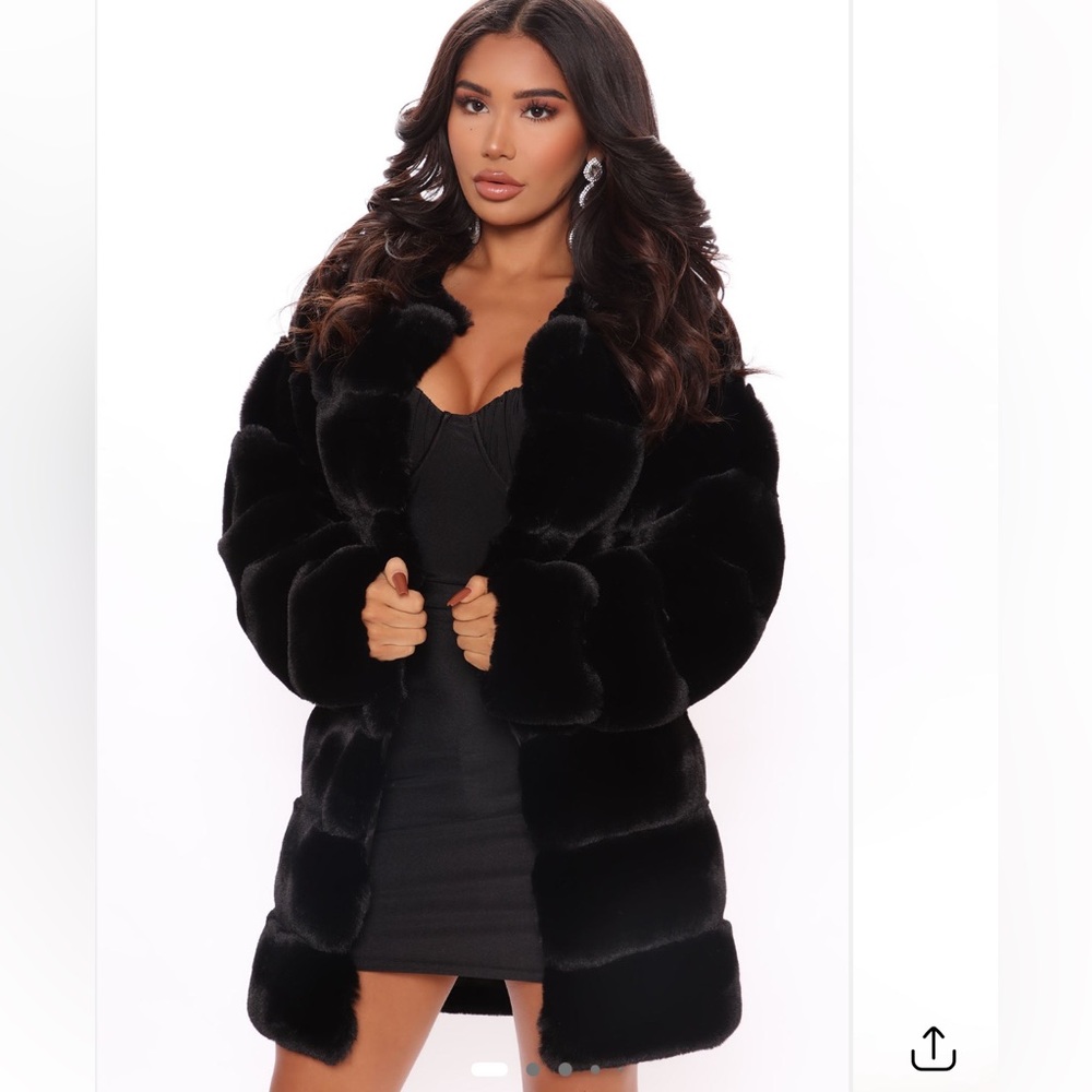 With Love Faux Fur Coat – Black (Size Large)